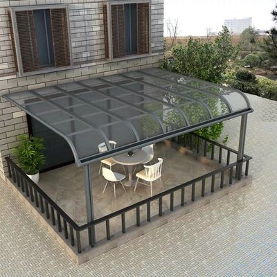 La pergola di alluminio impermeabile del patio del giardino riguarda la protezione di pioggia UV del blocchetto del balcone