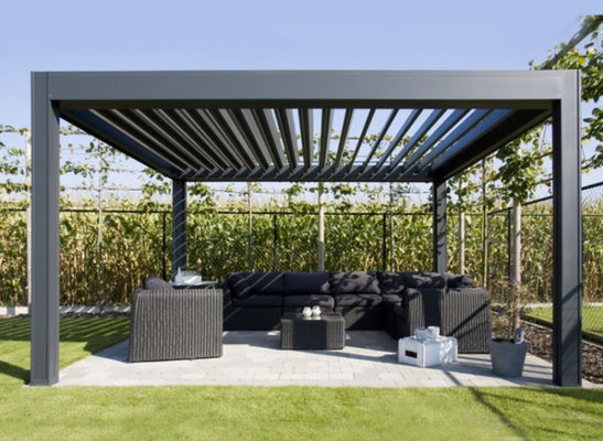 Pergola di alluminio all'aperto impermeabile T5 2.5m del gazebo 6063 del giardino con il tetto Louvered